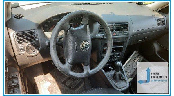 VOLKSWAGEN GOLF 1J del 2000 parti usate e ricambi