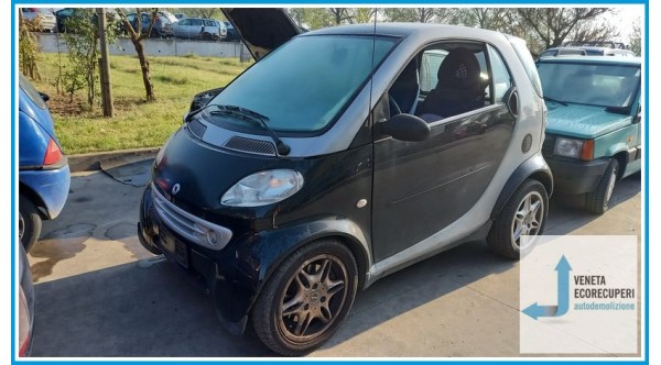 SMART COUPE' C450 del 2000 parti usate e ricambi