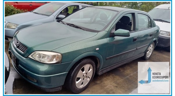 OPEL ASTRA T98 del 2002 parti usate e ricambi