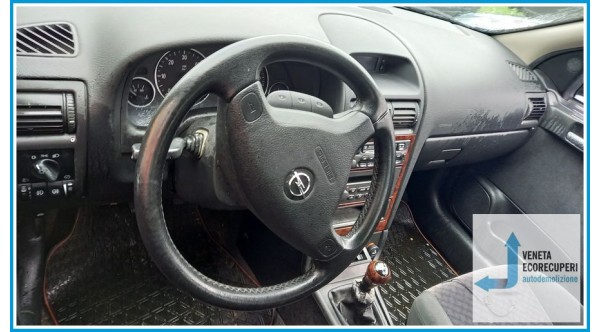 OPEL ASTRA T98 del 2002 parti usate e ricambi
