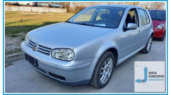 VOLKSWAGEN GOLF 1J del 2001 parti usate e ricambi