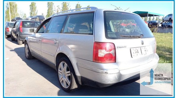 VOLKSWAGEN PASSAT 3B del 2003 parti usate e ricambi