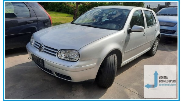 VOLKSWAGEN GOLF 1J del 2002 parti usate e ricambi