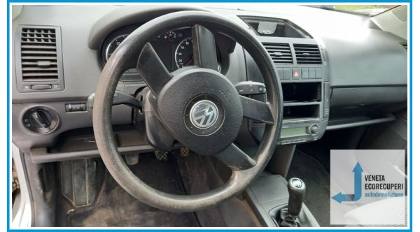 VOLKSWAGEN POLO 9N del 2003 parti usate e ricambi
