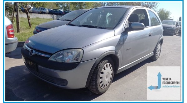 OPEL CORSA X01 del 2002 parti usate e ricambi