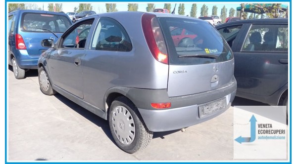 OPEL CORSA X01 del 2002 parti usate e ricambi