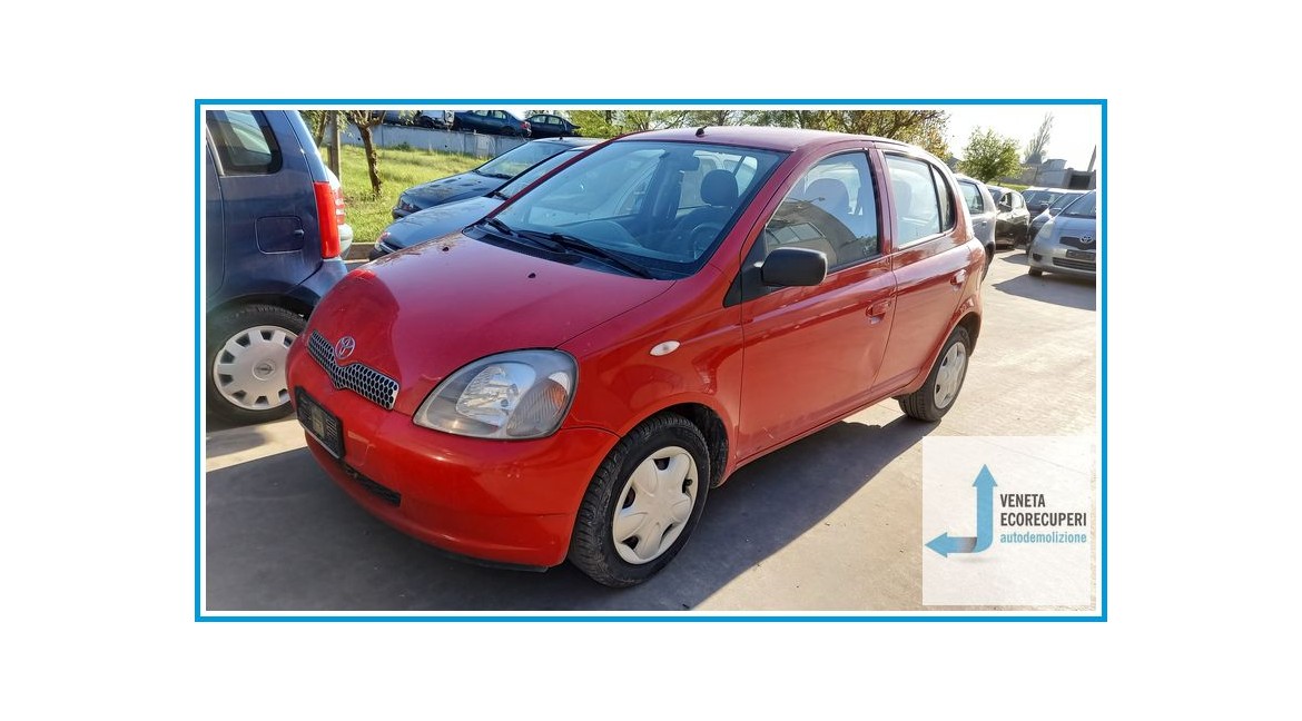 TOYOTA YARIS JPP del 2000 parti usate e ricambi