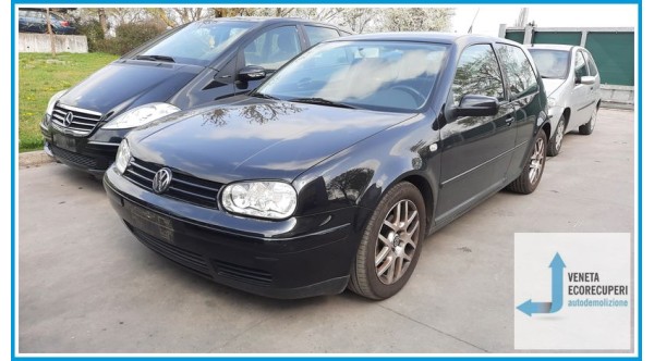 VOLKSWAGEN GOLF 1J del 2001 parti usate e ricambi