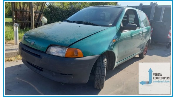FIAT PUNTO 1a Serie  del 1997 parti usate e ricambi