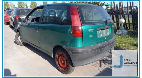 FIAT PUNTO 1a Serie  del 1997 parti usate e ricambi