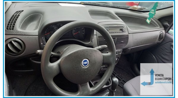 FIAT PUNTO 2U del 2004 parti usate e ricambi