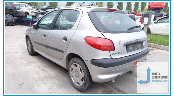 PEUGEOT 206  del 2001 parti usate e ricambi