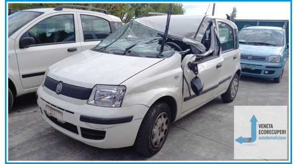 FIAT PANDA 0X del 2011 parti usate e ricambi