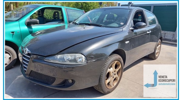 ALFA ROMEO 147 W8 del 2006 parti usate e ricambi