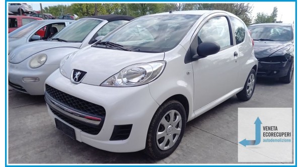 PEUGEOT 107  del 2009 parti usate e ricambi
