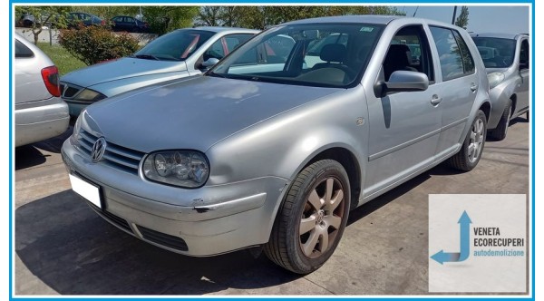 VOLKSWAGEN GOLF 1J del 2004 parti usate e ricambi