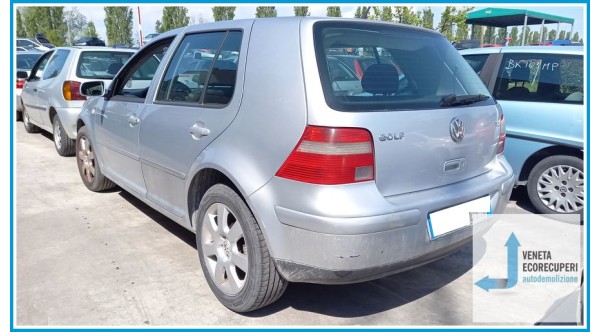 VOLKSWAGEN GOLF 1J del 2004 parti usate e ricambi