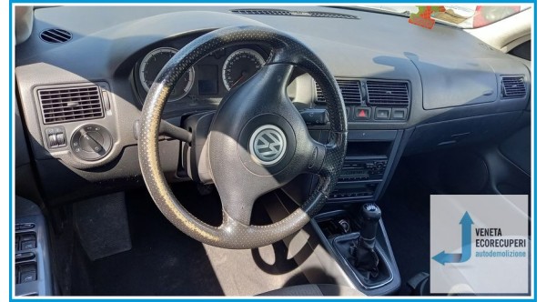 VOLKSWAGEN GOLF 1J del 2004 parti usate e ricambi