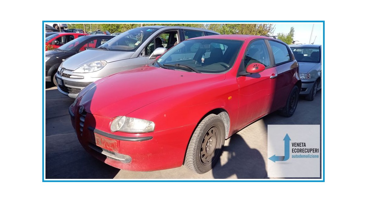 ALFA ROMEO 147 W8 del 2001 parti usate e ricambi