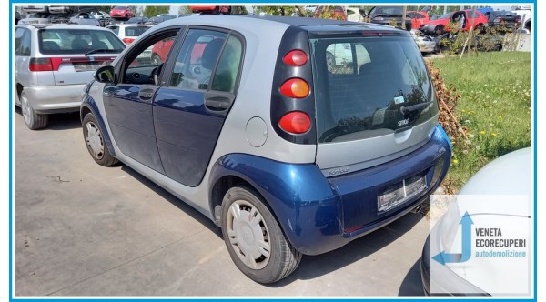 SMART FORFOUR W454 del 2005 parti usate e ricambi