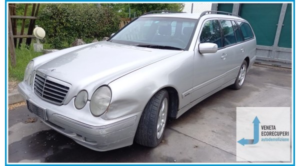 MERCEDES-BENZ Classe E W/S210 del 2003 parti usate e ricambi