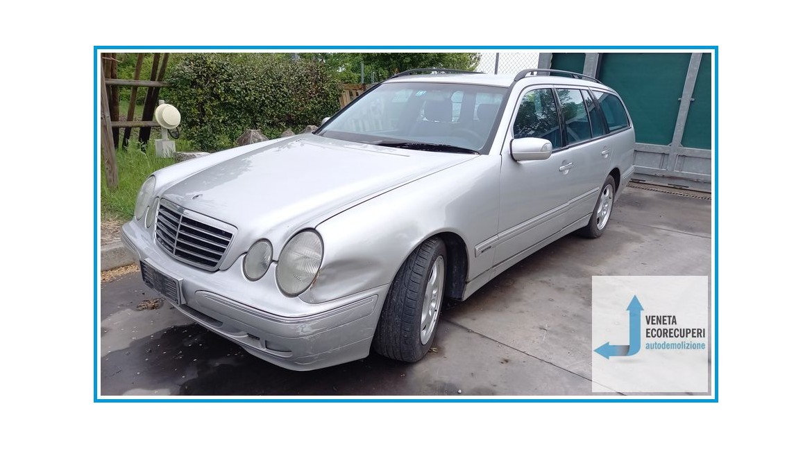 MERCEDES-BENZ Classe E W/S210 del 2003 parti usate e ricambi