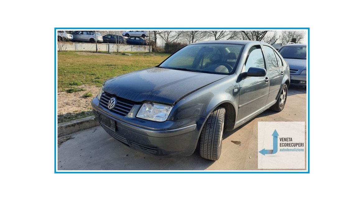VOLKSWAGEN BORA 1J del 2000 parti usate e ricambi