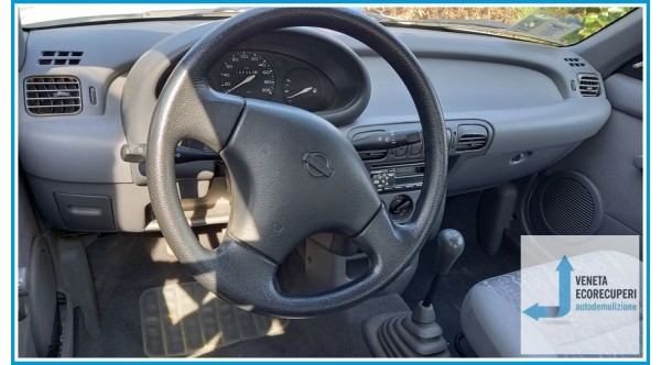 NISSAN MICRA K11E del 1998 parti usate e ricambi