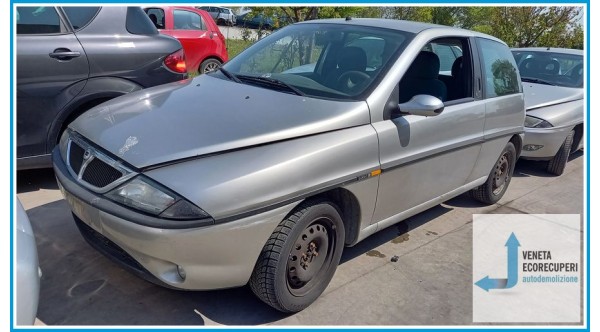 LANCIA Y  del 1996 parti usate e ricambi