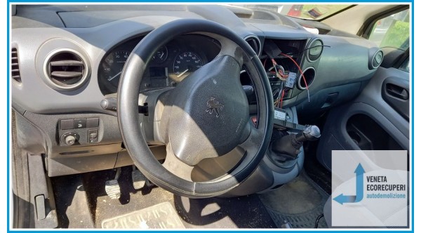 PEUGEOT PARTNER VAN B9 del 2010 parti usate e ricambi