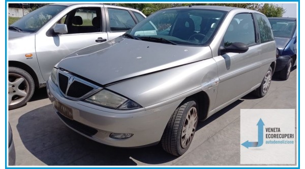 LANCIA Y  del 2001 parti usate e ricambi