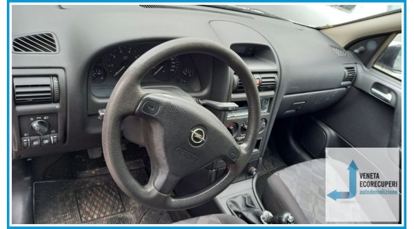 OPEL ASTRA T98 del 2001 parti usate e ricambi