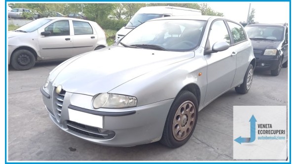 ALFA ROMEO 147 W8 del 2002 parti usate e ricambi