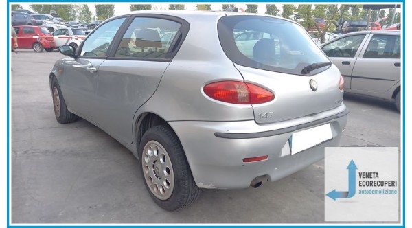 ALFA ROMEO 147 W8 del 2002 parti usate e ricambi