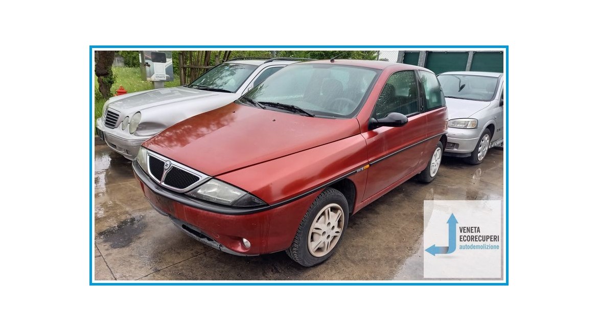 LANCIA Y  del 1998 parti usate e ricambi