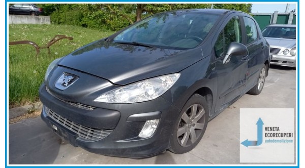 PEUGEOT 308  del 2008 parti usate e ricambi