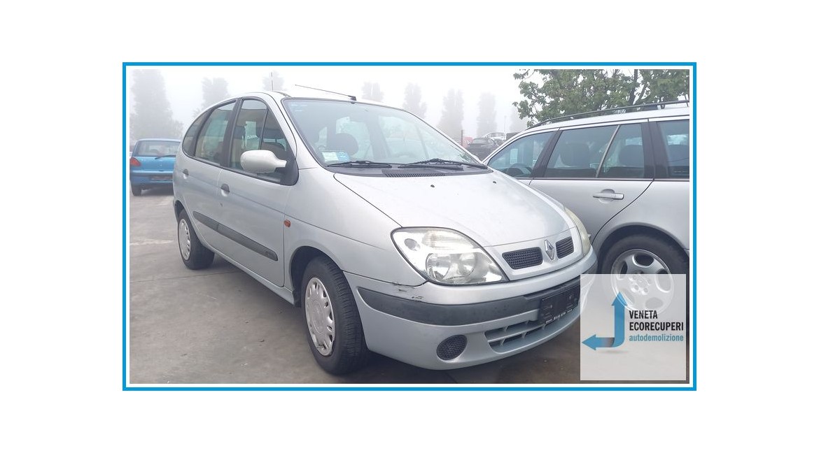 RENAULT MEGANE 1a Serie  del 2001 parti usate e ricambi