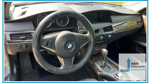 BMW Serie 5 E60/E61 del 2005 parti usate e ricambi