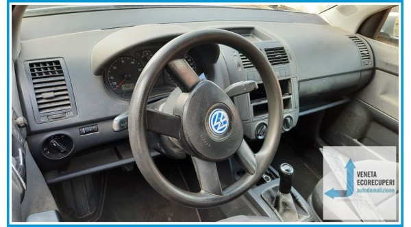 VOLKSWAGEN POLO 9N del 2002 parti usate e ricambi