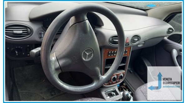 MERCEDES-BENZ Classe A W168 del 2001 parti usate e ricambi