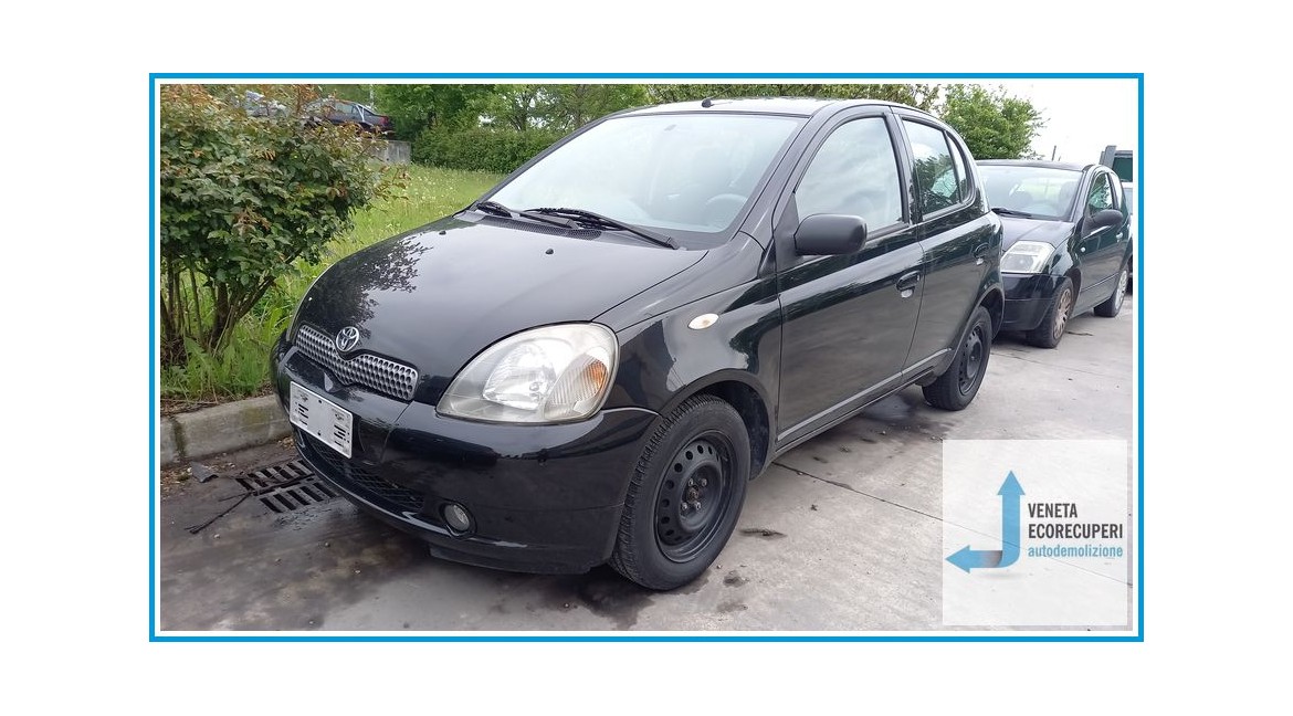 TOYOTA YARIS JPP del 2002 parti usate e ricambi