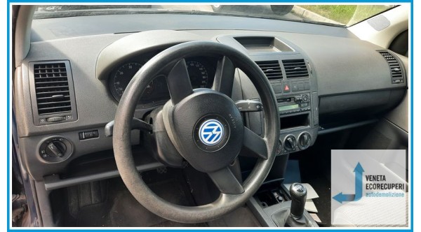VOLKSWAGEN POLO 9N del 2002 parti usate e ricambi