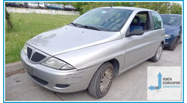 LANCIA Y  del 2003 parti usate e ricambi