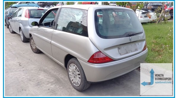 LANCIA Y  del 2003 parti usate e ricambi