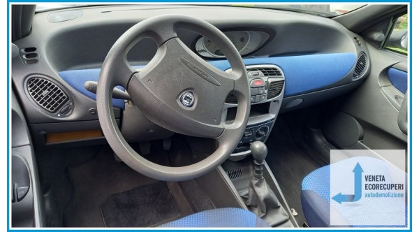 LANCIA Y  del 2003 parti usate e ricambi