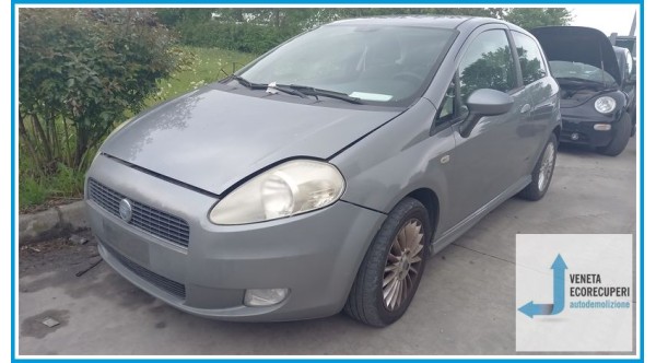 FIAT GRANDE PUNTO 2Y del 2006 parti usate e ricambi
