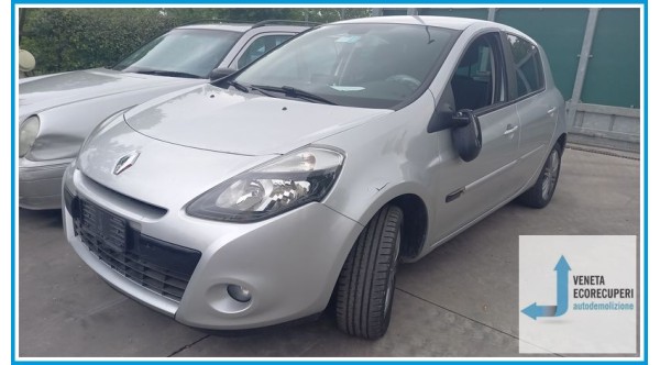 RENAULT CLIO 3a Serie  del 2010 parti usate e ricambi