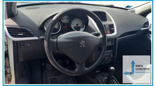 PEUGEOT 207  del 2010 parti usate e ricambi