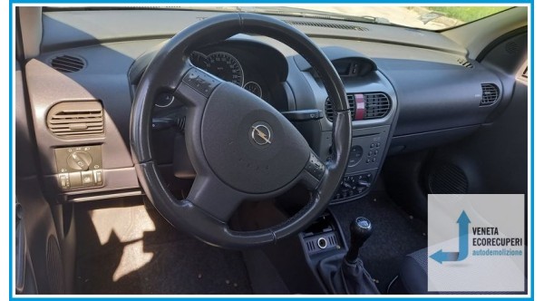 OPEL CORSA X01 del 2004 parti usate e ricambi