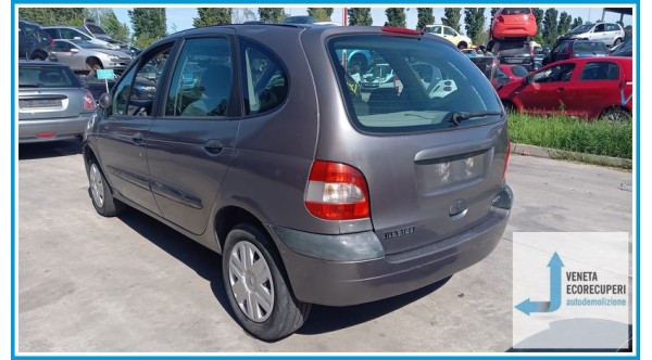 RENAULT MEGANE 1a Serie  del 2002 parti usate e ricambi